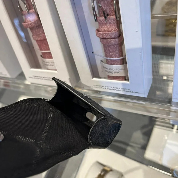 MICHAEL KORS HUDSON LOGO LANYARD CASE FOR APPLE AIRPODS PRO - Picture 2 of 8